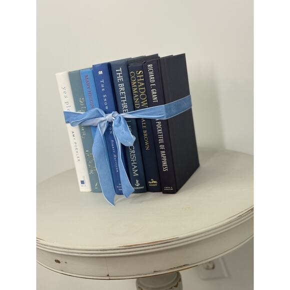 Vintage ombré effect blue Decorative Book collection - Picture 5 of 7